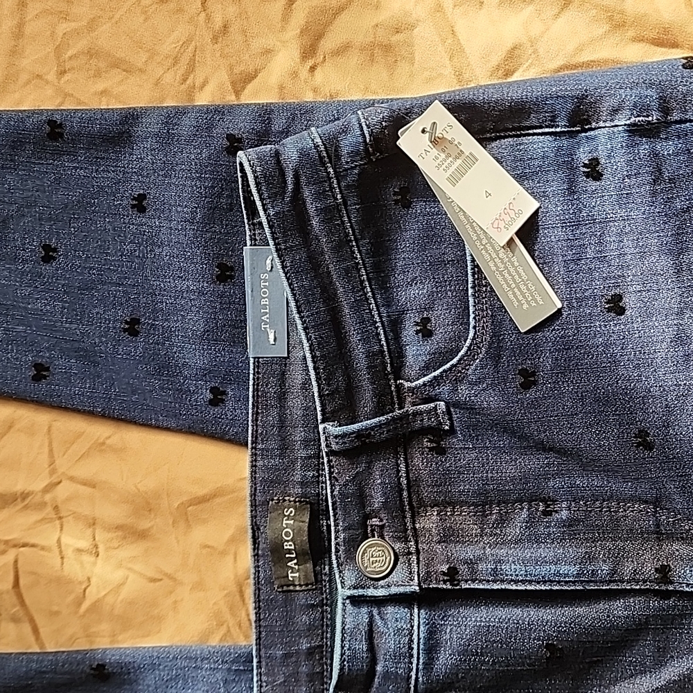 NWT Dark Wash Jeans with Velvet Bow Detail Talbots Size 4 Jeggings